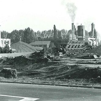 Kreiselbau 1964 - Blick nach Süden von der Brückenauffahrt.
