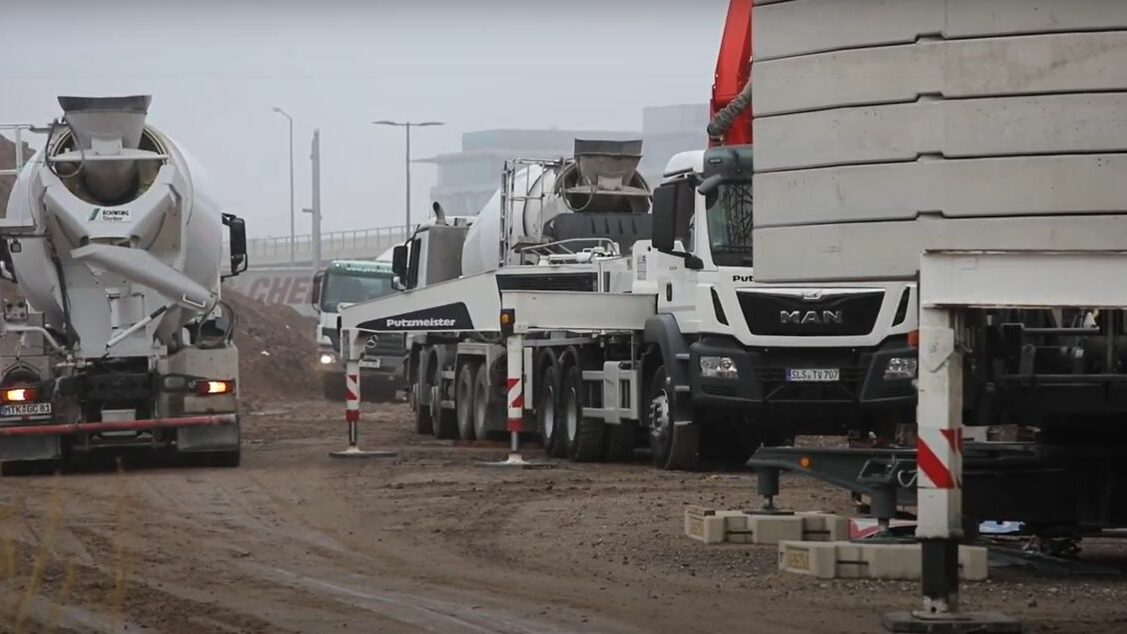 Video: Beton für erstes Brückenbauwerk am Kaiserlei gegossen
