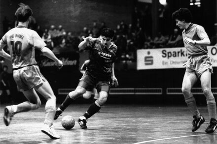 Offenbacher Stadtmeisterschaften: Hallenturnier der Fußballamateure 1975