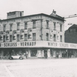 Historisches Foto vom Marktplatz in den 1950-er Jahren