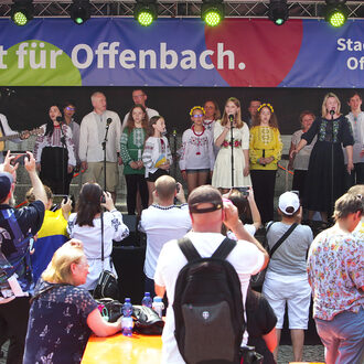 Der Chor "Witannja" auf dem Mainuferfest 2022.