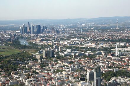 Offenbach aus der Luft, Frankfurt und Ginnheimer Spargel