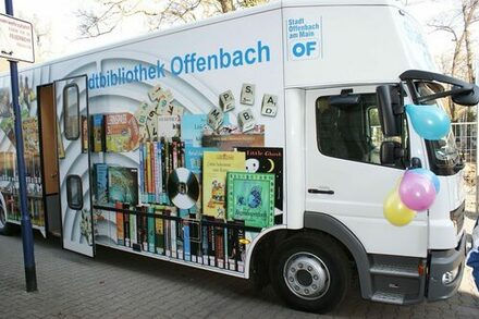 Der Bücherbus der Stadtbibliothek