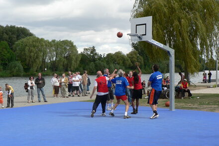 Basketballspiel Mainuferpark