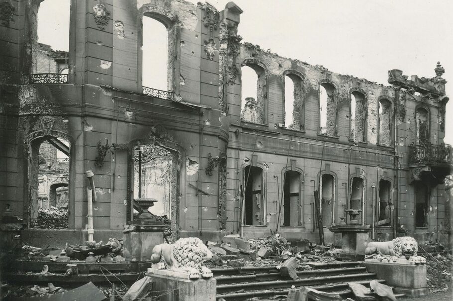 Offenbach zerstört nach 2. Weltkrieg.jpg