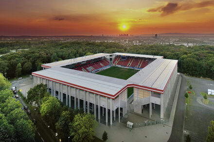 Luftaufnahme des Sparda-Bank-Hessen-Stadion