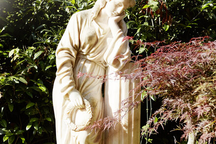 Engel-Statue auf dem Neuen Friedhof