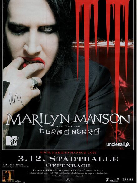 Plakat Marilyn Manson in der Stadthalle