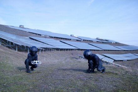 Der Schneckenberg mit seinen Solarpanelen ist Kulisse für den Film CTRL_R